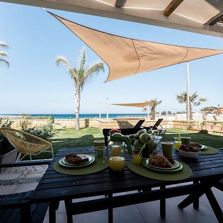 Arabel Villas Reitani Bagian luar foto