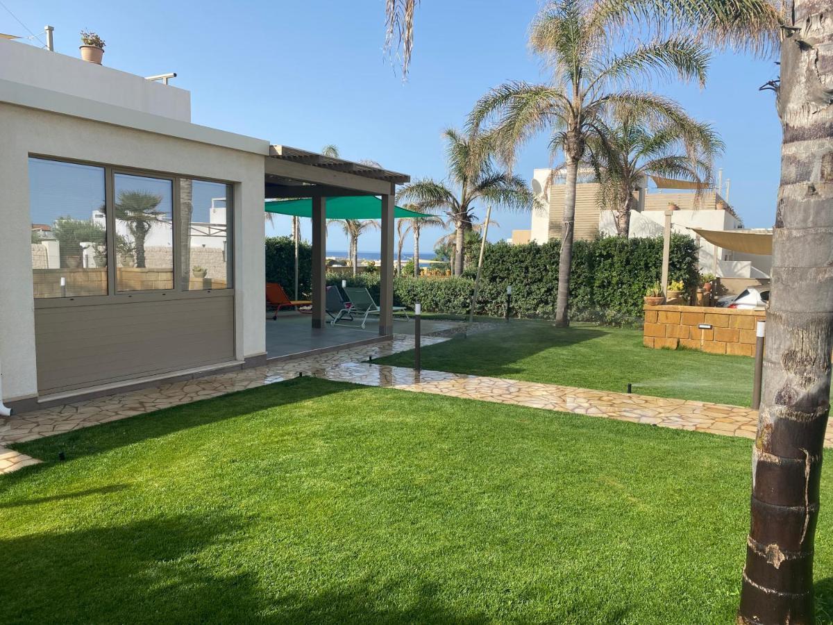 Arabel Villas Reitani Bagian luar foto