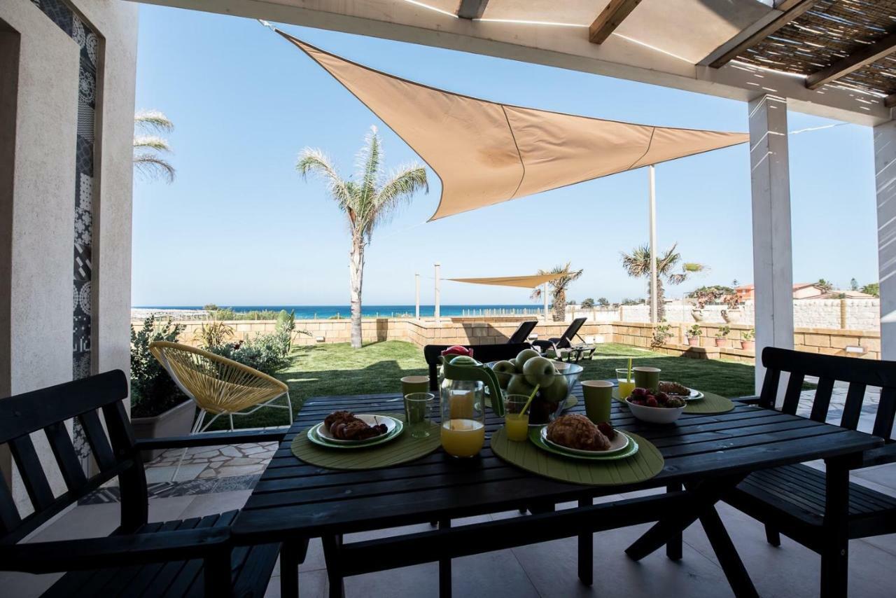 Arabel Villas Reitani Bagian luar foto