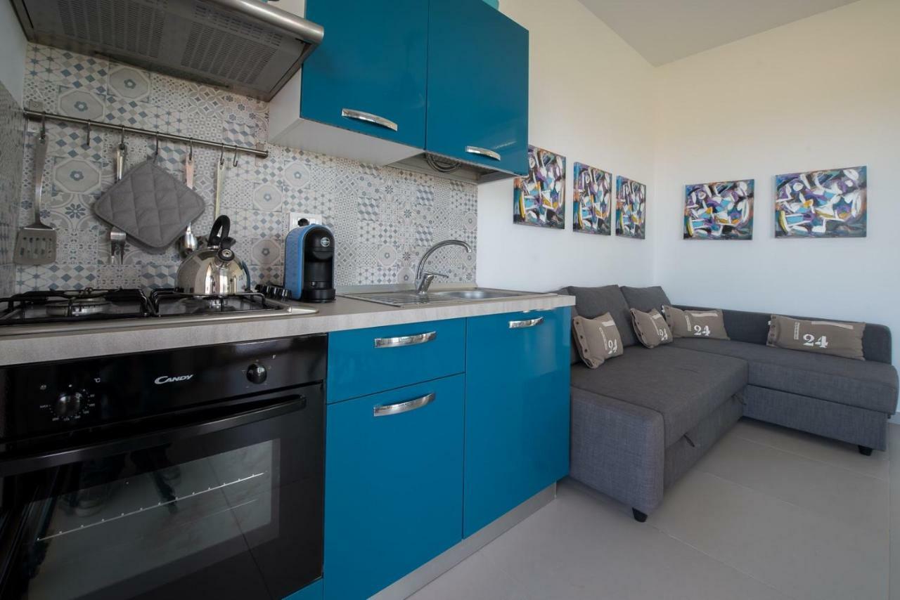 Arabel Villas Reitani Bagian luar foto