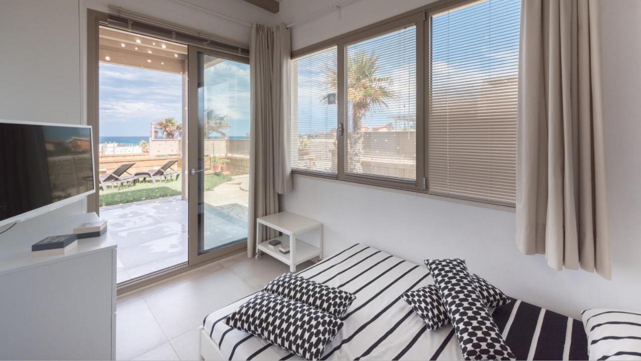 Arabel Villas Reitani Bagian luar foto